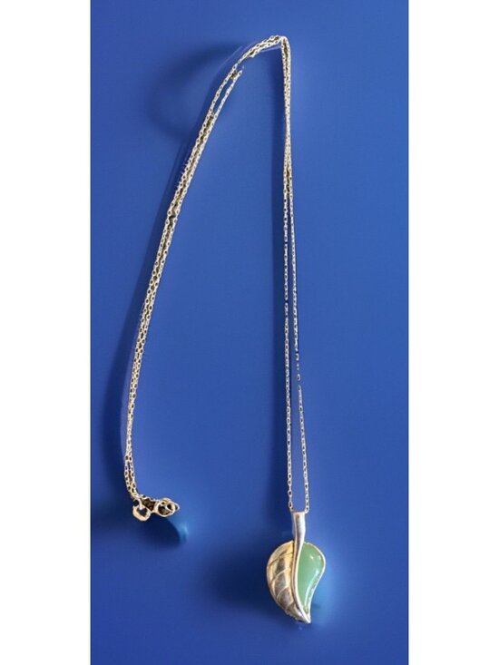 Unbranded Jewelry - Sterling Silver 925 Green Stone Leaf Pendant Necklace Dainty Lightweight 1.1 gm